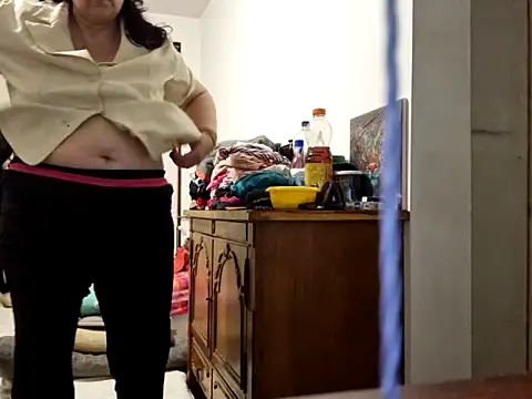Snapshot of Samantha_Squirt@xh chatting on 09/22/25, 12:23 Samantha Squirtxh online show from 09/22/25, 12:23