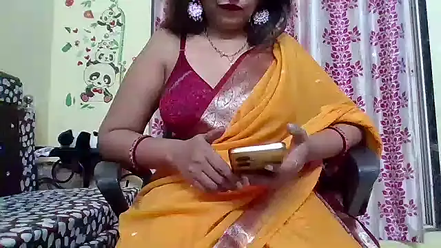 Snapshot of NautyBabe chatting on 02/04/25, 01:13 NautyBabe online show from 02/04/25, 01:13