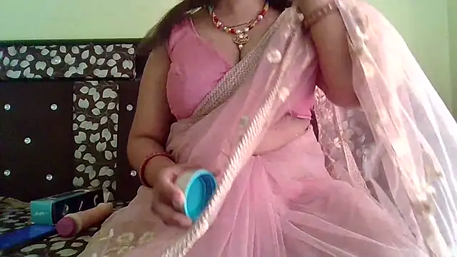 Snapshot of NautyBabe chatting on 03/09/25, 11:03 NautyBabe online show from 03/09/25, 11:03