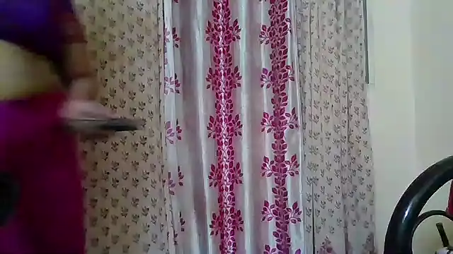 Snapshot of NautyBabe chatting on 09/10/25, 06:19 NautyBabe online show from 09/10/25, 06:19