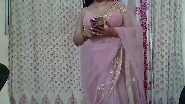 Snapshot of NautyBabe chatting on 09/27/25, 05:18 NautyBabe online show from 09/27/25, 05:18