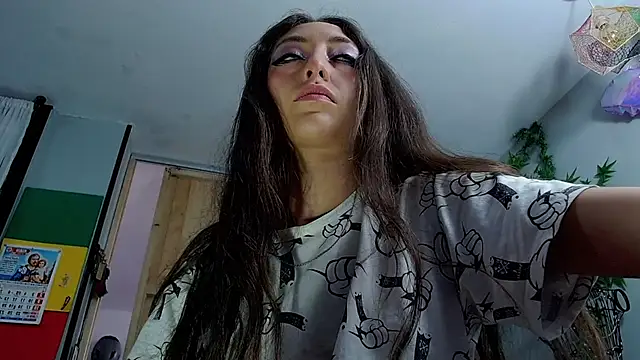 Snapshot of VickyJackson_ chatting on 03/18/25, 04:59 VickyJackson online show from 03/18/25, 04:59