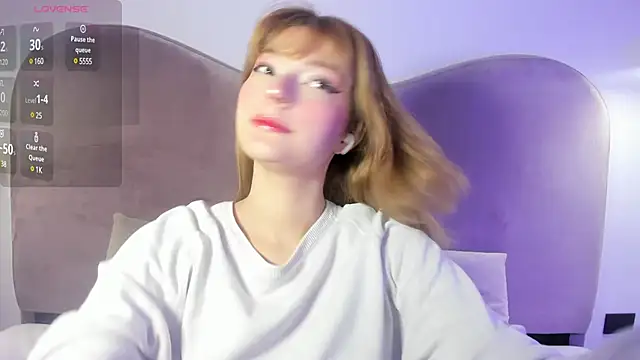 Snapshot of Ania_jones chatting on 02/13/25, 08:45 Ania jones online show from 02/13/25, 08:45