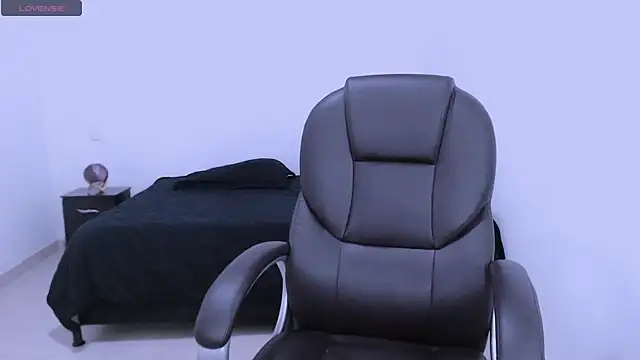 Snapshot of mistresszafirah chatting on 05/29/26, 11:14 mistresszafirah online show from 05/29/26, 11:14