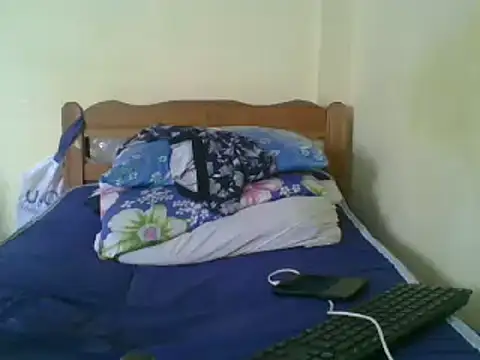 Snapshot of sweet-frida22 chatting on 03/04/25, 09:40 sweet-frida22 online show from 03/04/25, 09:40