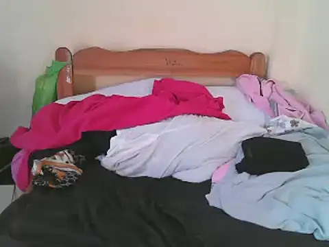 Snapshot of sweet-frida22 chatting on 03/17/25, 11:42 sweet-frida22 online show from 03/17/25, 11:42