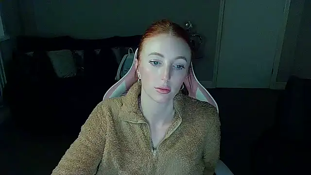 Snapshot of Red_firesquirt chatting on 01/07/25, 10:52 Red firesquirt online show from 01/07/25, 10:52