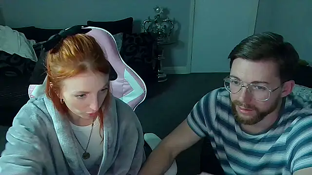 Snapshot of Red_firesquirt chatting on 01/13/25, 09:42 Red firesquirt online show from 01/13/25, 09:42