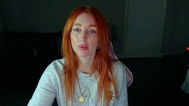 Snapshot of Red_firesquirt chatting on 02/21/25, 02:48 Red firesquirt online show from 02/21/25, 02:48