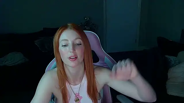 Snapshot of Red_firesquirt chatting on 03/04/25, 09:54 Red firesquirt online show from 03/04/25, 09:54