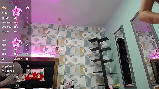 LORENADAVIES online show from 12/18/24, 03:00