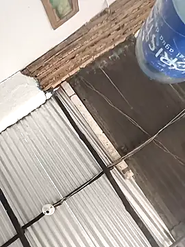 Snapshot of Yelly chatting on 02/04/26, 03:40 Yelly online show from 02/04/26, 03:40