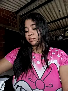 Snapshot of Yelly chatting on 02/10/26, 03:05 Yelly online show from 02/10/26, 03:05