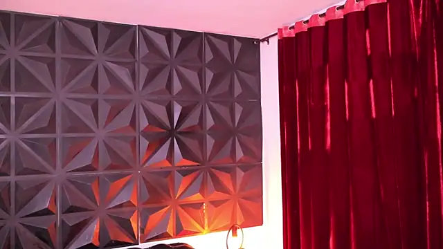 Misselektra   online show from 02/13/25, 04:43