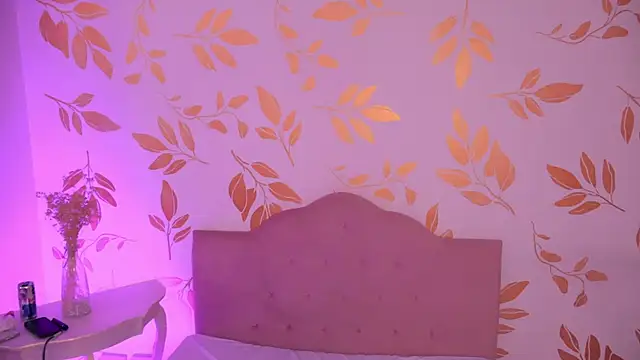 Misselektra   online show from 04/10/26, 05:23