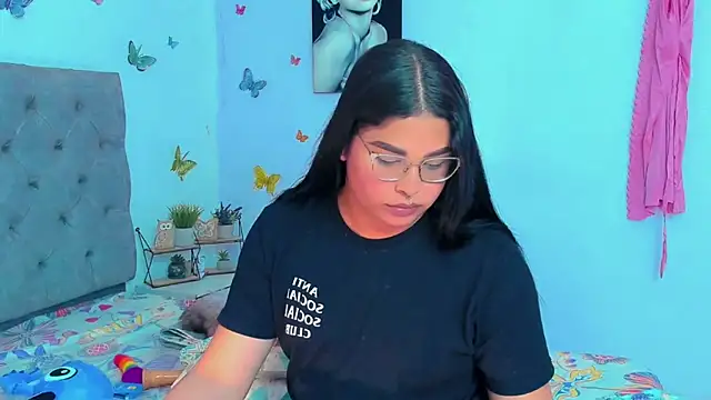 Snapshot of mabellfox chatting on 01/08/25, 06:52 mabellfox online show from 01/08/25, 06:52