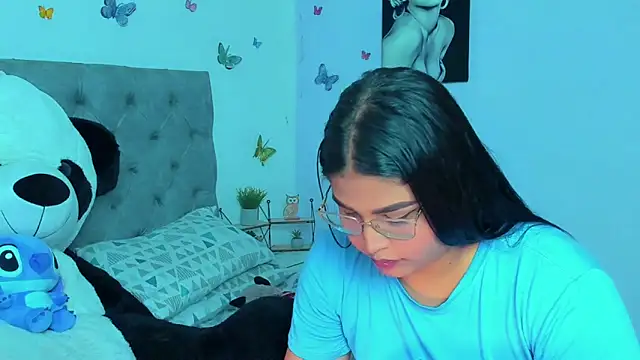 Snapshot of mabellfox chatting on 01/11/25, 08:43 mabellfox online show from 01/11/25, 08:43