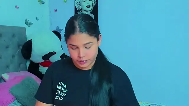 Snapshot of mabellfox chatting on 02/11/25, 08:52 mabellfox online show from 02/11/25, 08:52