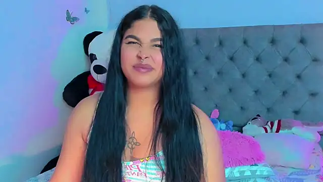 Snapshot of mabellfox chatting on 02/16/25, 10:54 mabellfox online show from 02/16/25, 10:54