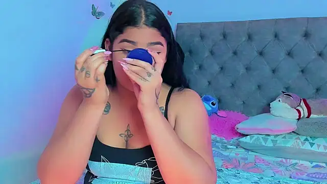 Snapshot of mabellfox chatting on 02/18/25, 09:31 mabellfox online show from 02/18/25, 09:31