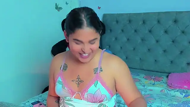 Snapshot of mabellfox chatting on 02/26/25, 11:48 mabellfox online show from 02/26/25, 11:48