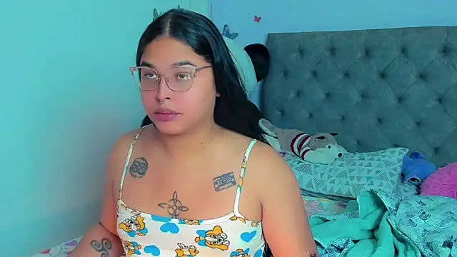 Snapshot of mabellfox chatting on 03/06/25, 04:38 mabellfox online show from 03/06/25, 04:38