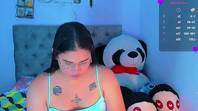 Snapshot of mabellfox chatting on 09/11/25, 07:03 mabellfox online show from 09/11/25, 07:03