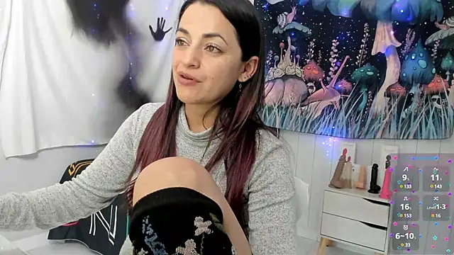 LovelyAzucena online show from 02/18/25, 06:04