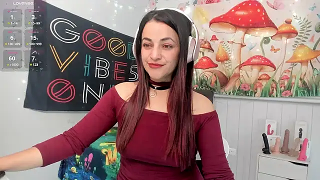 LovelyAzucena online show from 03/11/25, 02:29