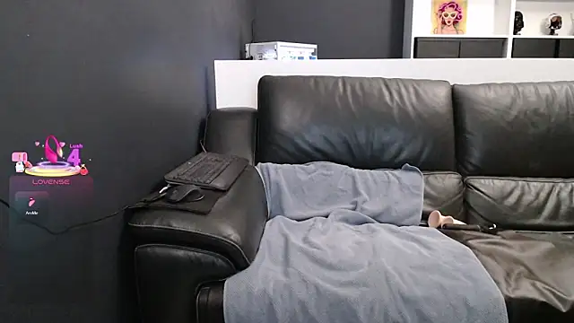 Lili-Bertine online show from 02/04/26, 11:31