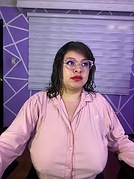 Snapshot of MiiaaJoness chatting on 07/16/26, 03:51 MiiaaJoness online show from 07/16/26, 03:51