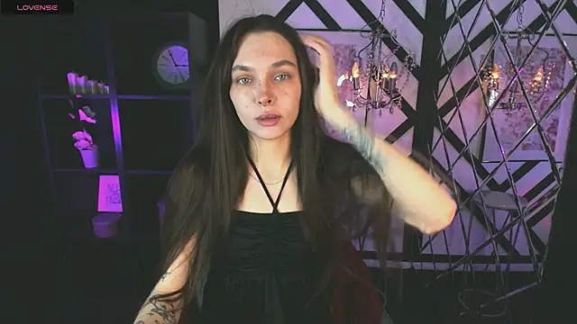 ChloeSunny online show from 05/06/26, 05:46