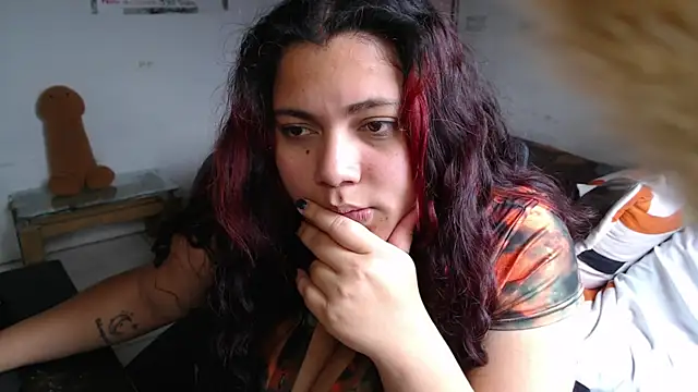 girl milk2 online show from 04/16/26, 06:30