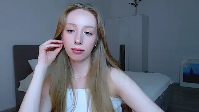 Luna insniity online show from 02/05/25, 11:17