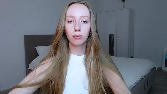 Luna insniity online show from 03/14/25, 01:59