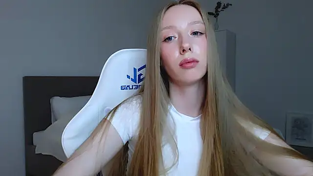 Luna insniity online show from 10/02/25, 07:21