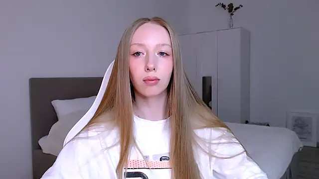 Luna insniity online show from 01/06/26, 09:18