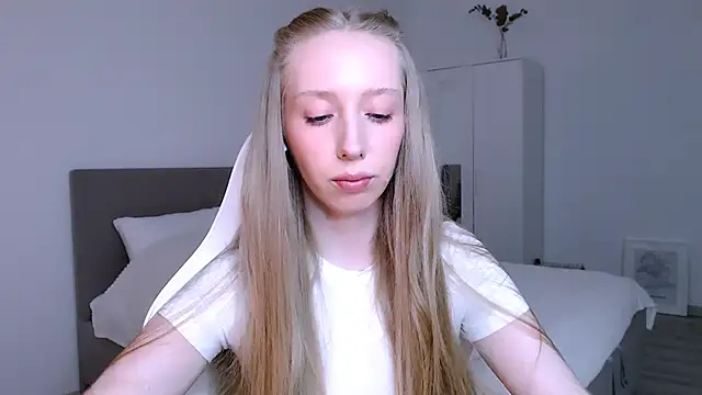 Luna insniity online show from 01/12/26, 08:03