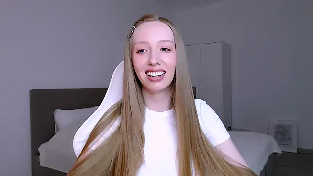 Luna insniity online show from 02/08/26, 08:23