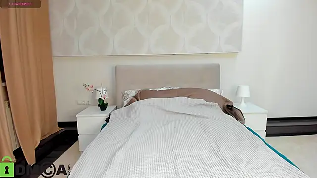 Donna Evans online show from 11/14/25, 11:57