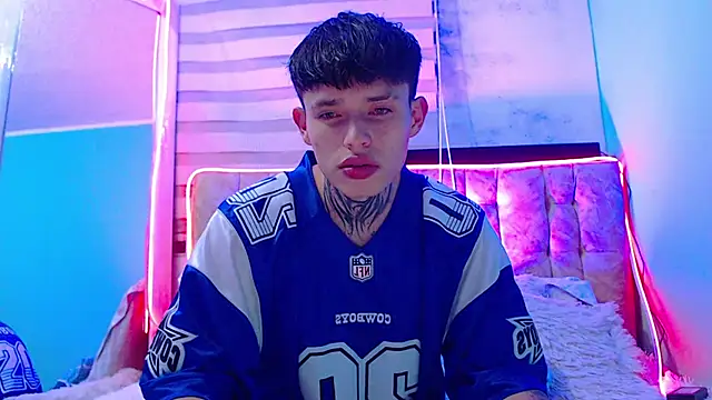  justinmoon2 online show from 03/12/25, 04:08