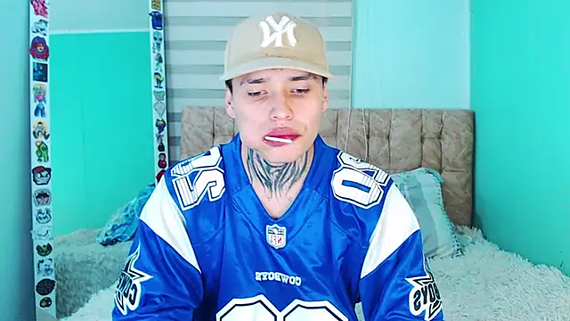  justinmoon2 online show from 12/05/25, 08:27