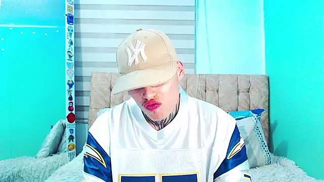  justinmoon2 online show from 03/11/26, 04:40