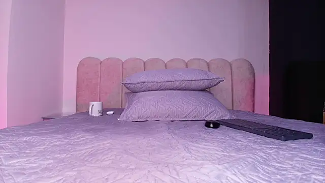 lucyy gray online show from 11/19/25, 03:06