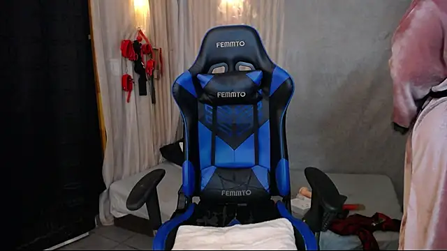 julia sweet 1 online show from 03/03/25, 06:59