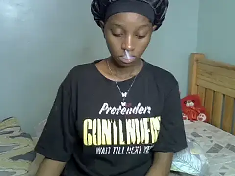 Snapshot of Enkarxx chatting on 02/16/25, 10:10 Enkarxx online show from 02/16/25, 10:10