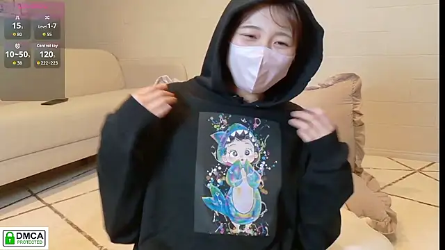 SUZU  online show from 11/07/25, 03:23