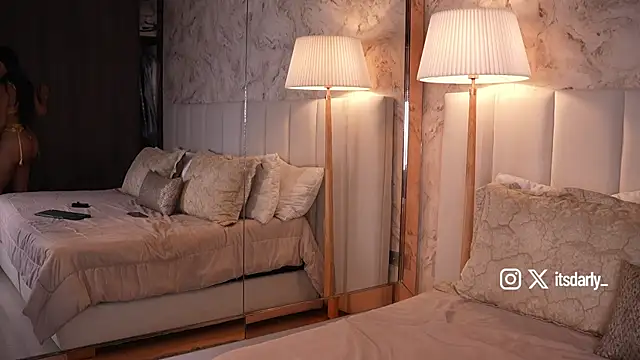 Rosalie vega online show from 04/14/26, 04:35