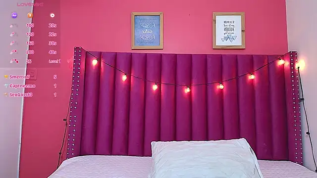 littlee emilyy  online show from 01/23/25, 03:05