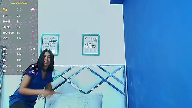 littlee emilyy  online show from 02/14/25, 03:00